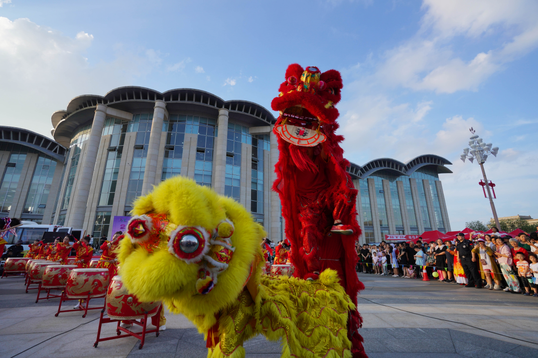 启动仪式现场舞狮表演 镇赉县委宣传部供图