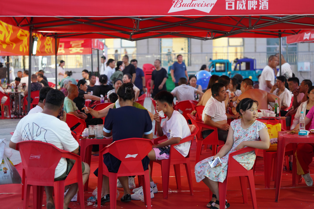 活动现场美食区 镇赉县委宣传部供图